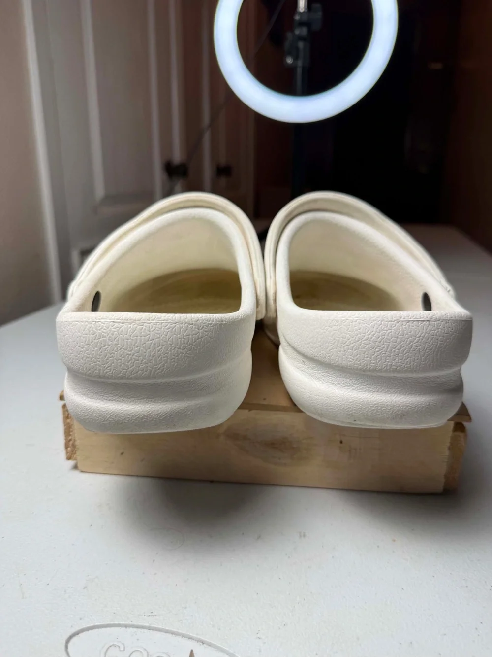 Crocs Bistro Clogs Mens 10 White Rubber Slip Resistant Adjustable Heel Strap